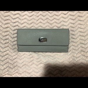 Michael Kors Jet Set Travel Leather Flat Wallet